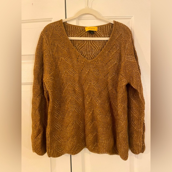 Sweaters - New without tags St. John woven tan wool v neck sweater